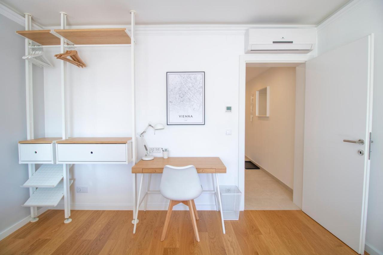 Boutique Sky City Apt. With Balcony / Top Spot Viena Exterior foto