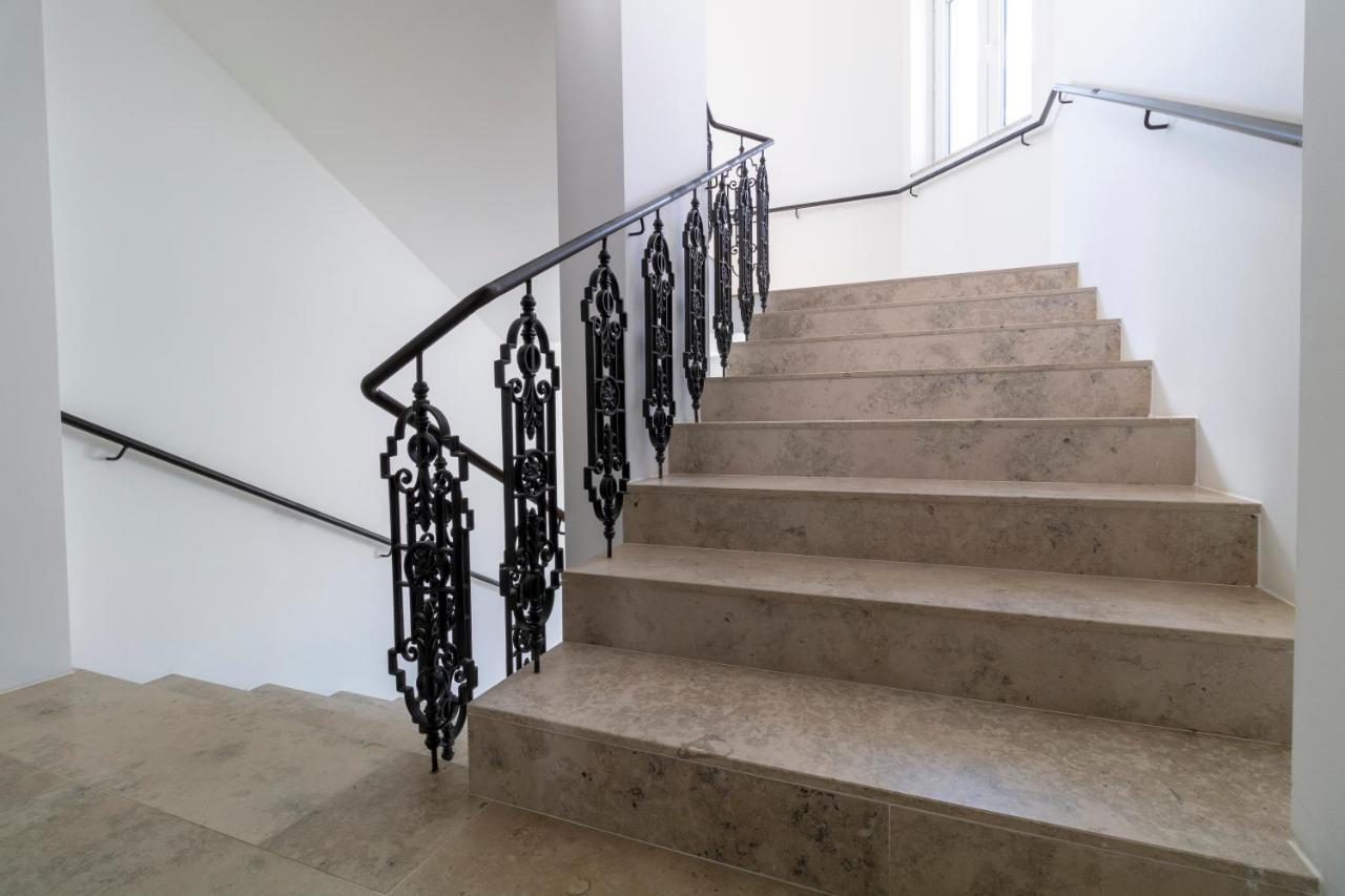 Boutique Sky City Apt. With Balcony / Top Spot Viena Exterior foto